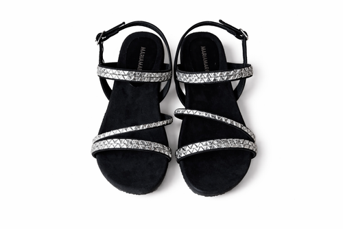 Black, studded, trendy, comfy, edgy (Mariamare)