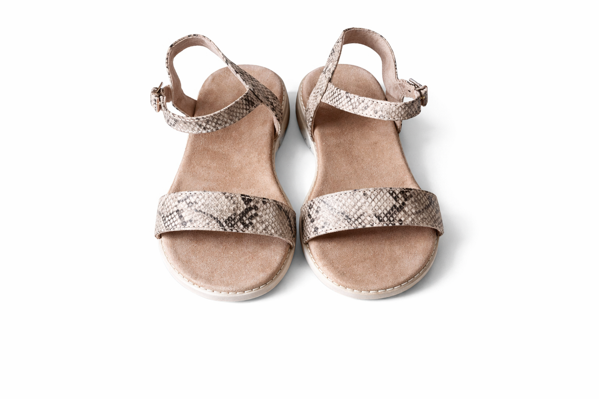 Trendy glittery gold girls' sandals (Mariamare)