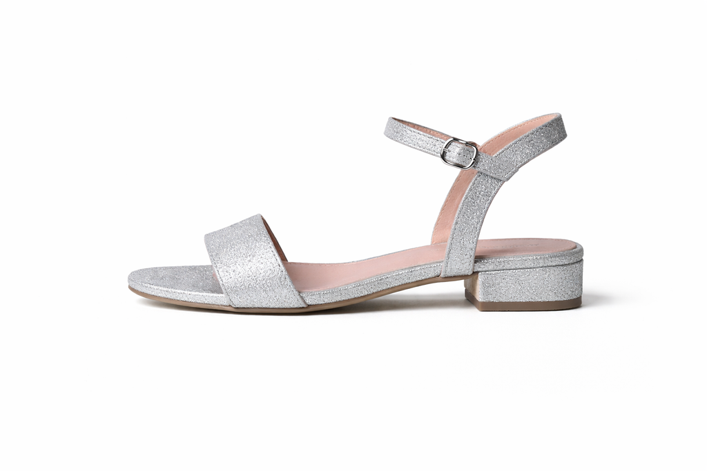 Elegant silver glittery heeled shoes (Mariamare)