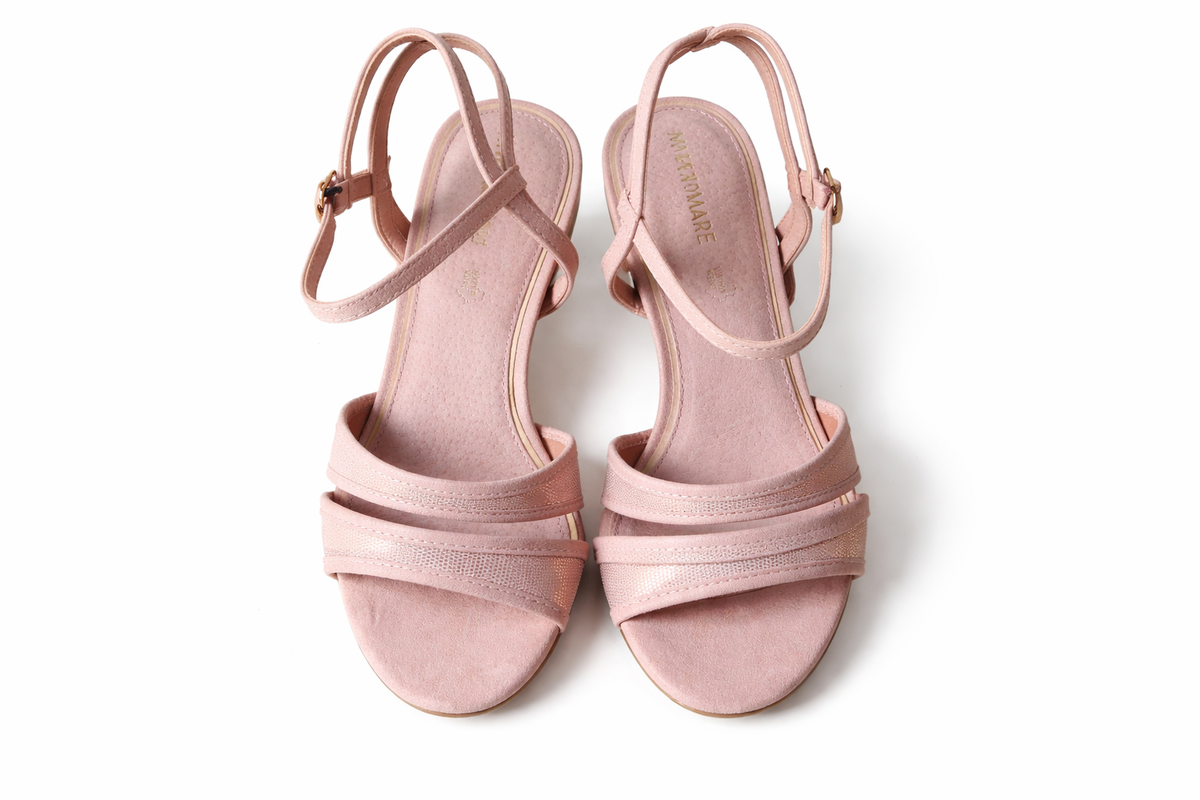Elegant glittery pink heeled sandals  (Mariamare)