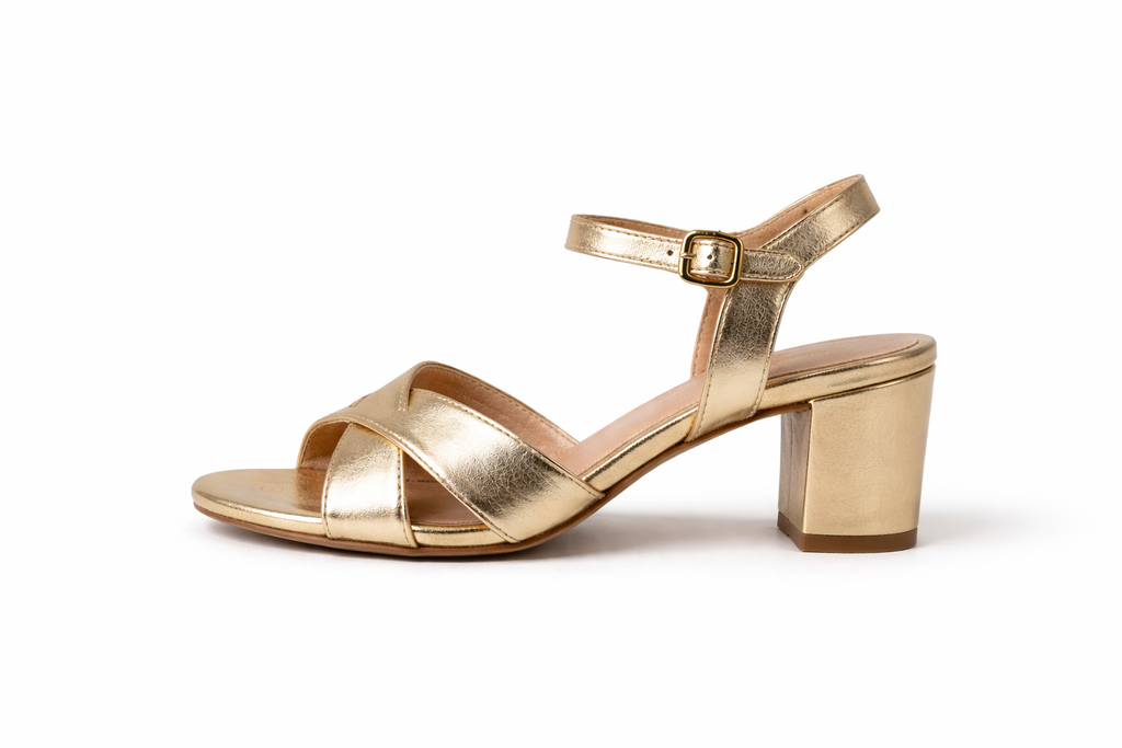 metallic gold platform sandals (Mariamare)