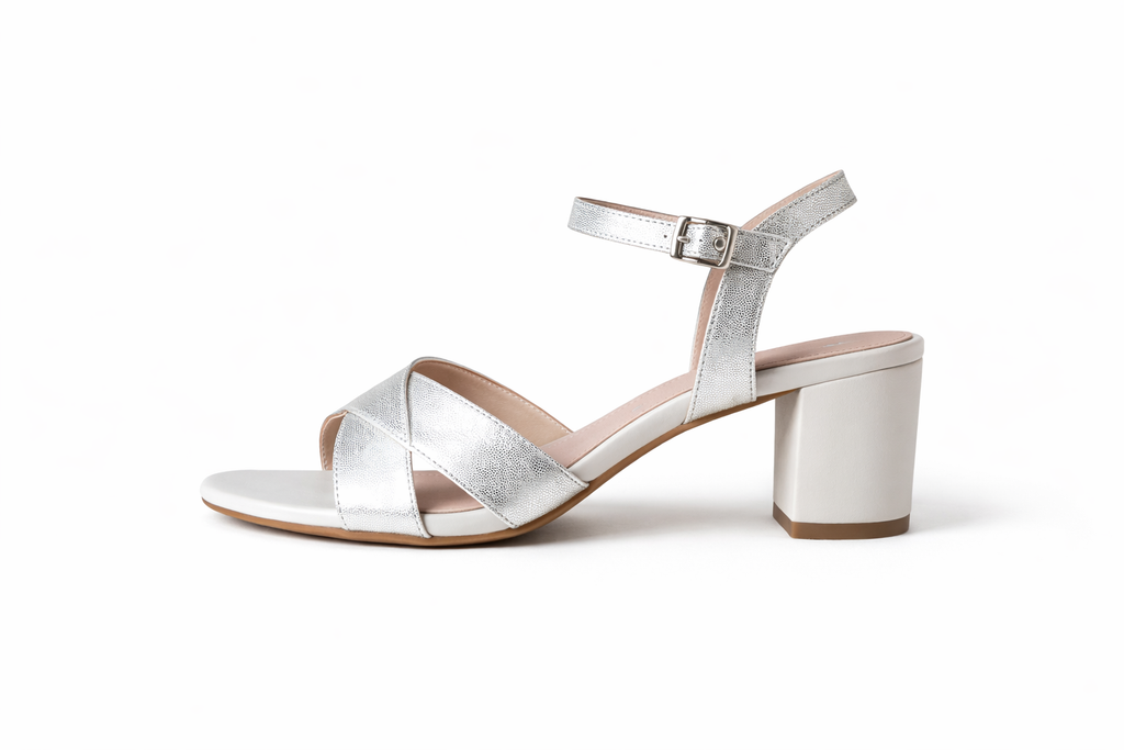 Modern silver platform  sandals (Mariamare)