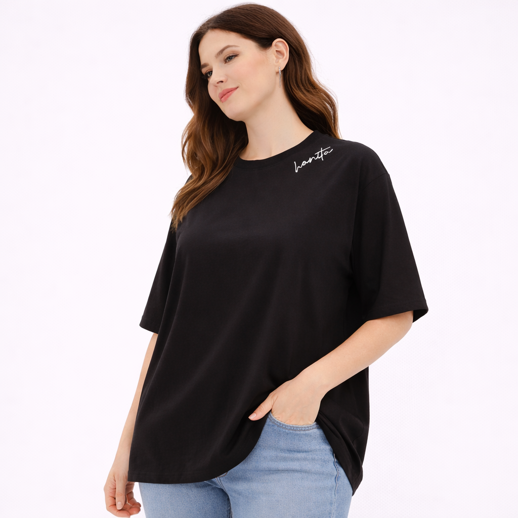 Modern oversized black t-shirt blouse (Hanita)