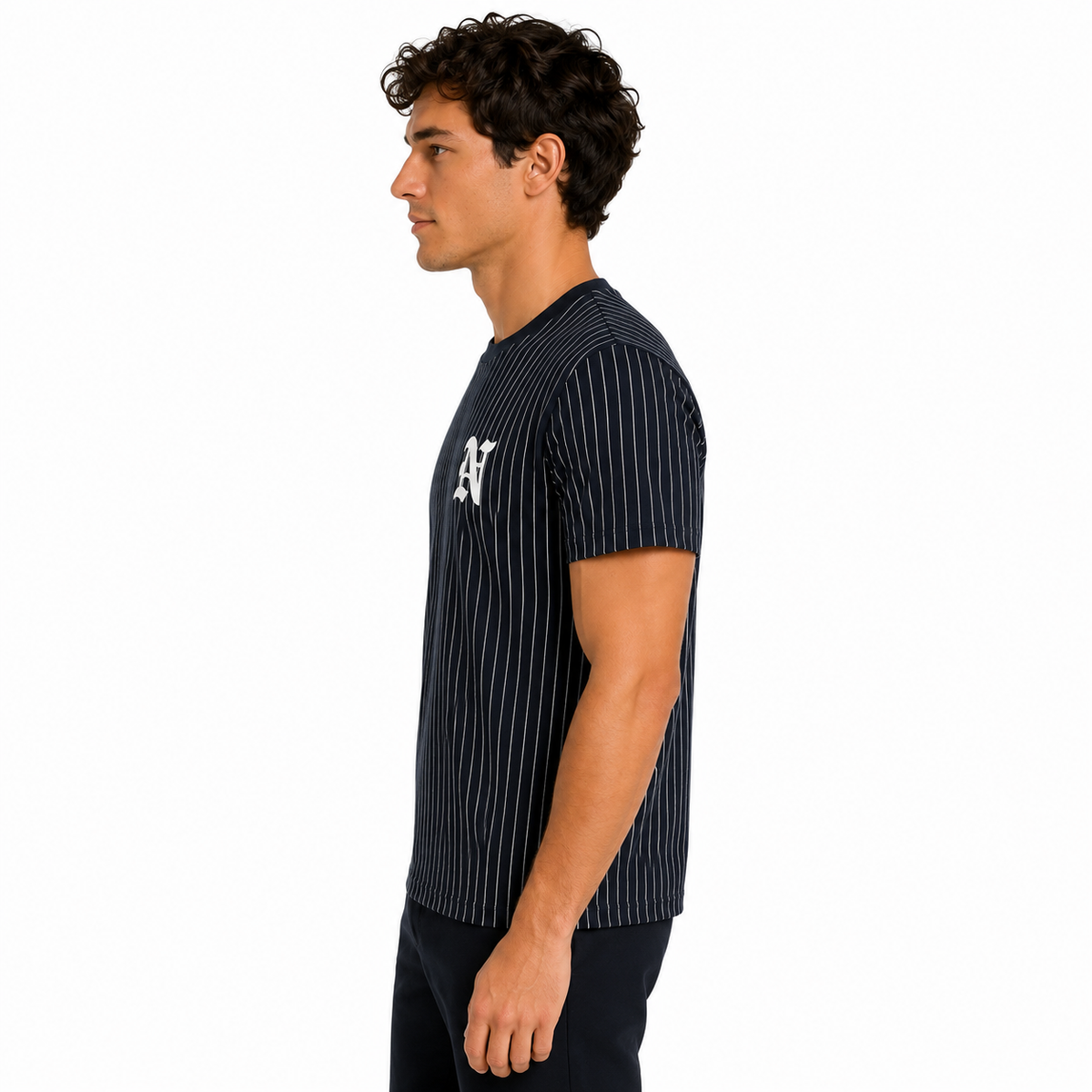 تيشيرت نيفي بينسترايب لوجو
